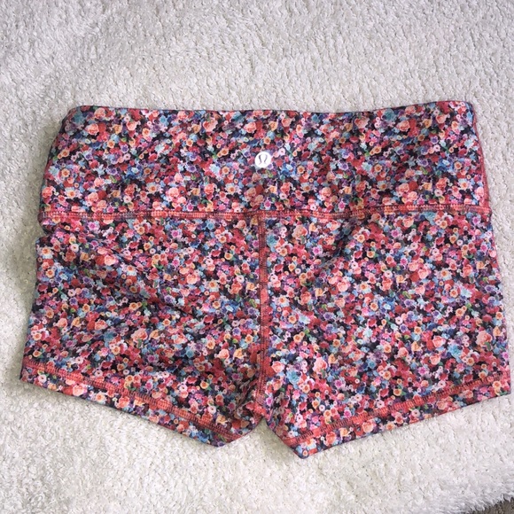 Lululemon boogie shorts - Picture 5 of 6
